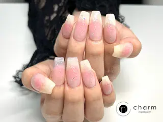 ネイル ネイルルーム チャームのネイルデザイン