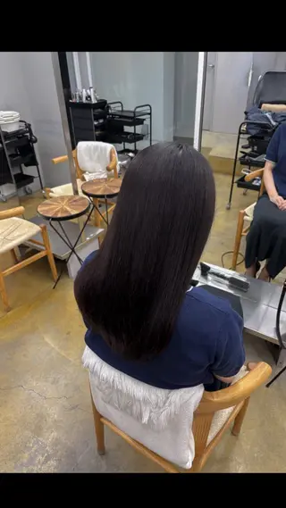 セミロング 𝐀𝐦𝐞𝐫𝐢 /透明感カラーのヘアスタイル