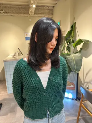 セミロング HANAME 原宿美容室のヘアスタイル