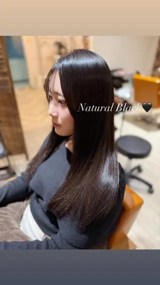 セミロング カラー AROMA awanoのヘアスタイル