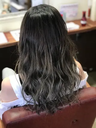 ロング カラー 松村 未央のヘアスタイル