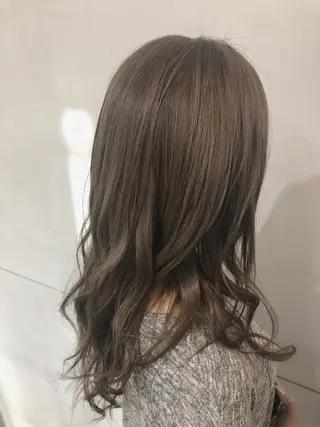 ロング 伊藤 慶太のヘアスタイル