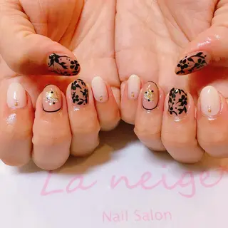 ネイル La neige* yuki 🐩🌙のネイルデザイン