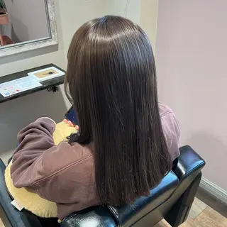 ロング カラー momb 折戸結菜のヘアスタイル