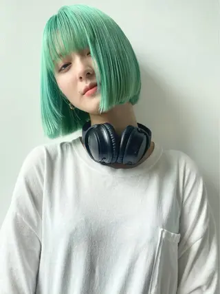 カラー レイヤーボブ🎵 ブリーチ/りりのヘアスタイル