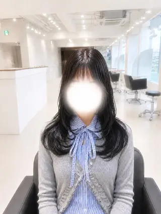 ミディアム Emuest心斎橋 SAKIのヘアスタイル