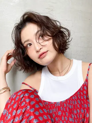 ミディアム 💖ボブ/縮毛矯正 顔周りレイヤー/ユイのヘアスタイル