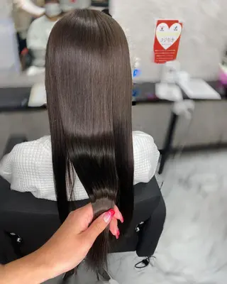 ロング カラー UNDER vr 【アンダーバー】のヘアスタイル