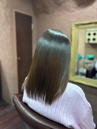 ミディアム 星野優弥 /アルカリ酸熱トリのヘアスタイル