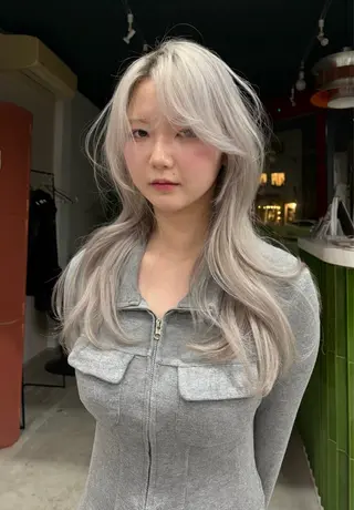 ロング copeu aele 【クペウアエレ】所属・★梅田お洒落カラー ちどり★のヘアスタイル