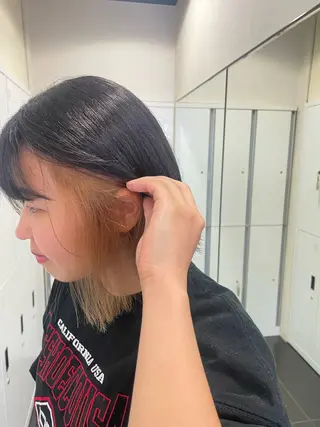 ミディアム カラー ハイトーン/レイヤー 似合わせ・ユキノのヘアスタイル