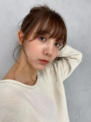 ミディアム ヘアアレンジ 透明感カラーブリーチ 🌼シゲモトアヤ🌼のヘアスタイル