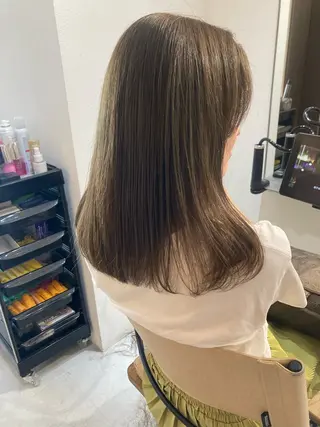 セミロング ✨色持ちの良い艶 カラー✨蟹江真世のヘアスタイル