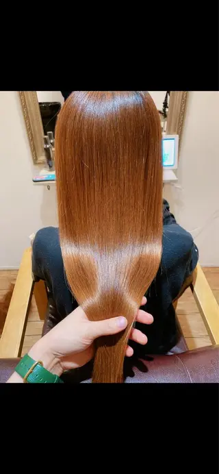 セミロング ヘアリゾートA i 秋葉原店のヘアスタイル