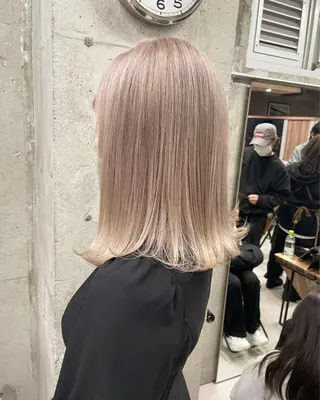 ミディアム カラー ヘアアレンジ TATSUYA アートディレクターのヘアスタイル