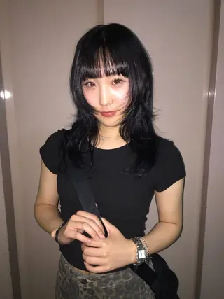 セミロング 🍎デザインカラー /カエデ🍎のヘアスタイル