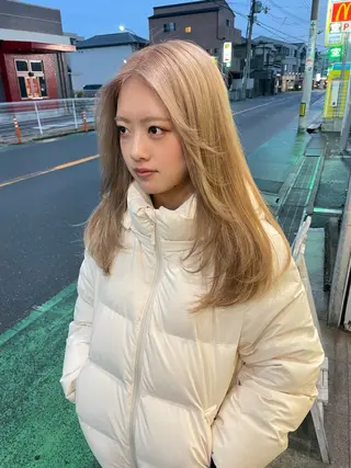 ロング カラー シモダ クルミのヘアスタイル