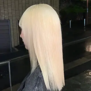 セミロング カラー れい🫧 ハイトーン特化のヘアスタイル