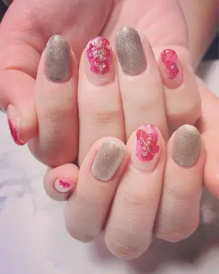 ネイル Bella 齋藤理奈のネイルデザイン