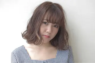 ミディアム カラー 立川 奈那子のヘアスタイル