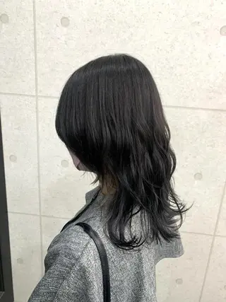 セミロング レイヤー ハイトーン 暖色⭐︎KANAKOのヘアスタイル