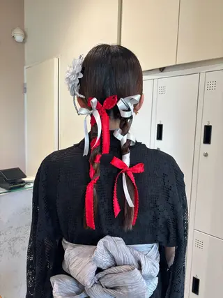 ヘアアレンジ 垢抜け小顔レイヤー オリーブ/スミレのヘアスタイル