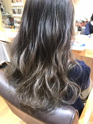 ロング カラー lucia RYOのヘアスタイル