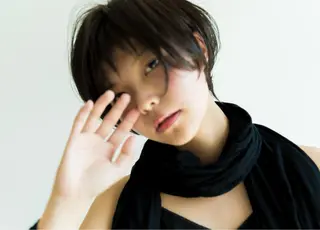 ショート カラー ツジガキ ユウスケのヘアスタイル