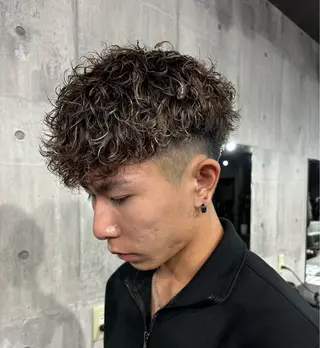 ショート パーマ メンズ 前田 匡蔵のヘアスタイル