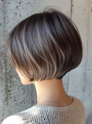 ショート カラー レイヤー×顔周 り×髪質改善/MIUのヘアスタイル