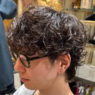 ショート カラー パーマ ヘアアレンジ メンズ 新宿のパーマ職人/ メンズパーマ/石見のヘアスタイル