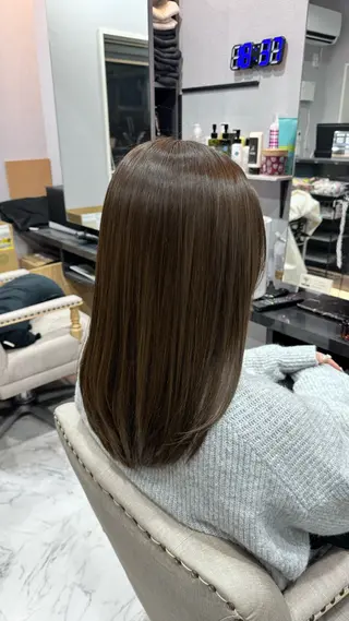 ミディアム FAVORE 【ファヴォーレ】のヘアスタイル