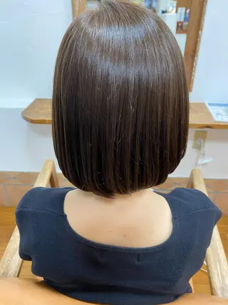 ミディアム カラー 安澤 彩奈のヘアスタイル