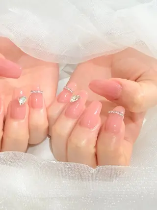 ネイル Lutena🎹 伊藤のネイルデザイン