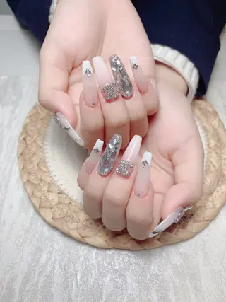 ネイル uu ネイルサロン関内🌼のネイルデザイン