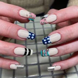 ネイル ー 葉のネイルデザイン