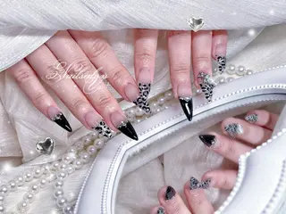 ネイル 𝒦𝐸𝐼𝒩𝒜 錦糸町ネイルのネイルデザイン