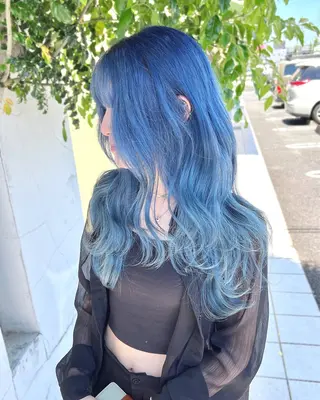 セミロング カラー 具志 正太のヘアスタイル
