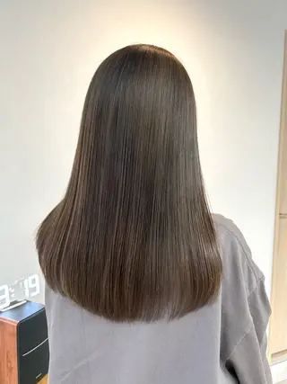 セミロング カラー 艶カラー/レイヤー/ ハイトーン/まなみのヘアスタイル