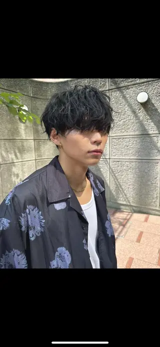 メンズ 曲がる縮毛矯正 センターパート/翼のヘアスタイル