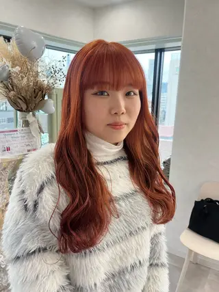 カラー 艶髪ハイトーン✨ 🩷AMI🩷のヘアスタイル