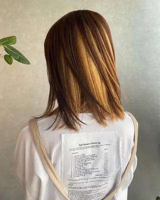 ミディアム パーマ 大人レイヤー×艶髪 小久保　春暁のヘアスタイル