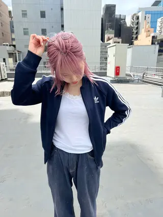 セミロング カラー 松林 芽依のヘアスタイル