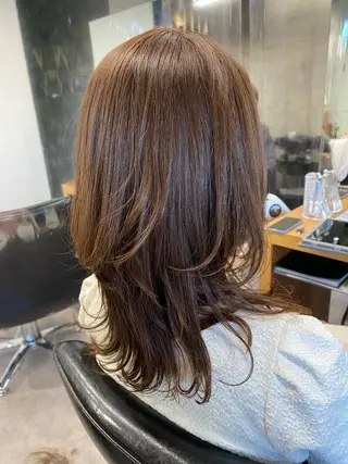 セミロング カラー ショート・ウルフ✂︎ 安住有咲子のヘアスタイル