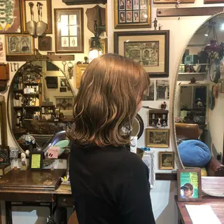 ミディアム BRITS 渡辺 菜々子のヘアスタイル