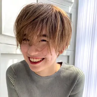 ショート カラー shiomiH/ HARUKAのヘアスタイル
