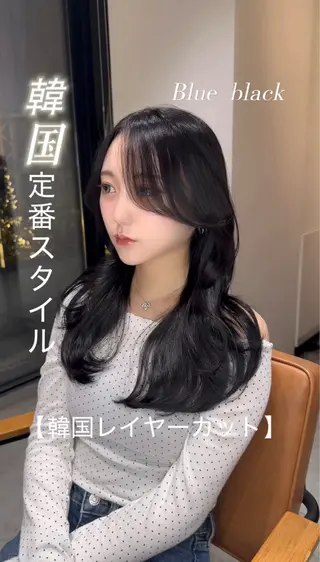 ロング 韓国レイヤーカット 透明感カラー冨田那樹のヘアスタイル