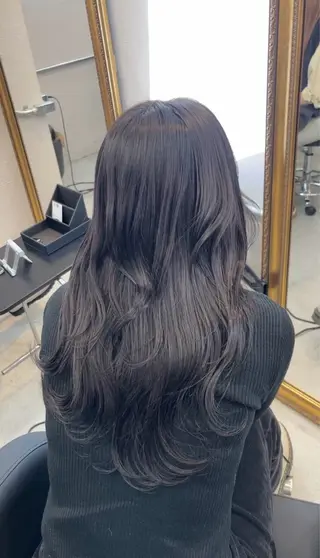 ロング カラー グレージュ/透け感 カラー/透明感カラーのヘアスタイル