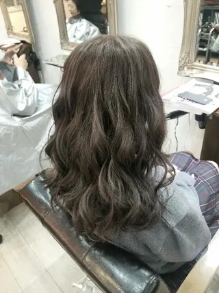 セミロング カラー bathair  所属・bathair 持田侑祐のヘアスタイル