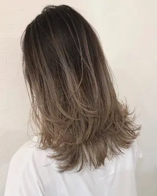 セミロング カラー 髪質改善ストレート/ kurachiのヘアスタイル